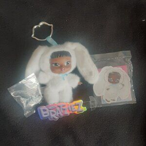 Bratziez Bunny Boo Sasha Plush Keychain 🐇